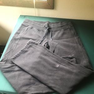 Lululemon relaxed fit joggers black size 12